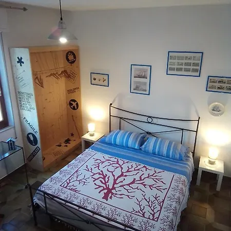 בית הארחה Giramondo Sardegna Affittacamere